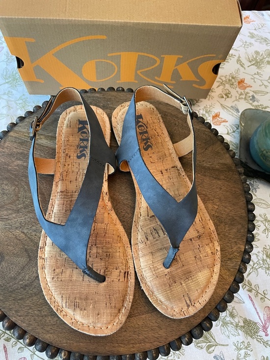 Korks Shoes - Korks Skylar Blue Denim Thong Sandals 
Size 7